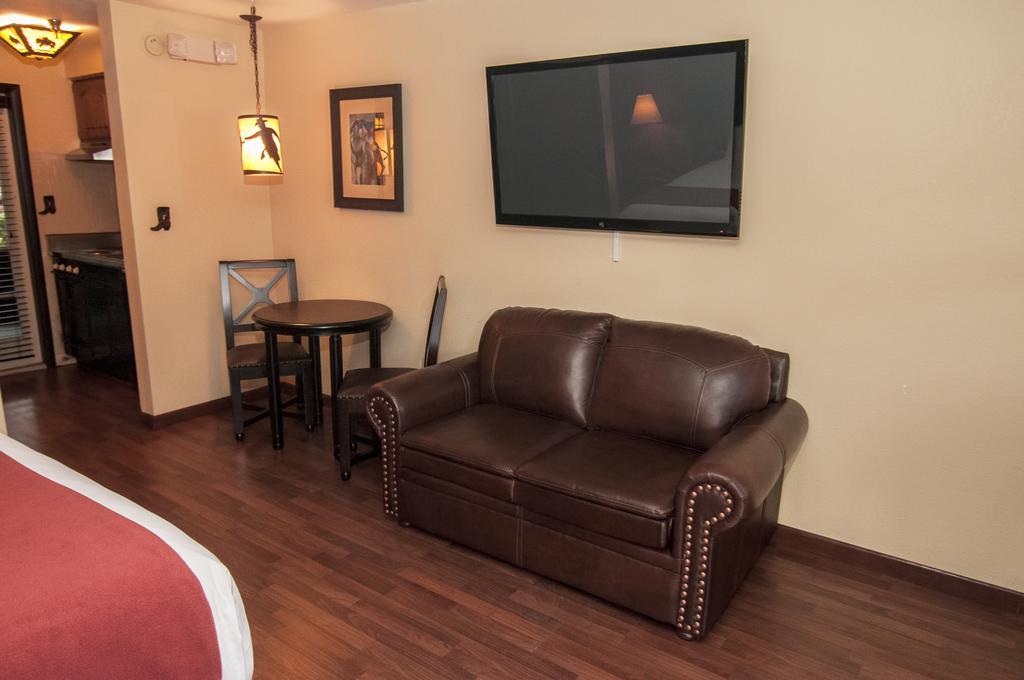 Westgate River Ranch Resort & Rodeo Экстерьер фото