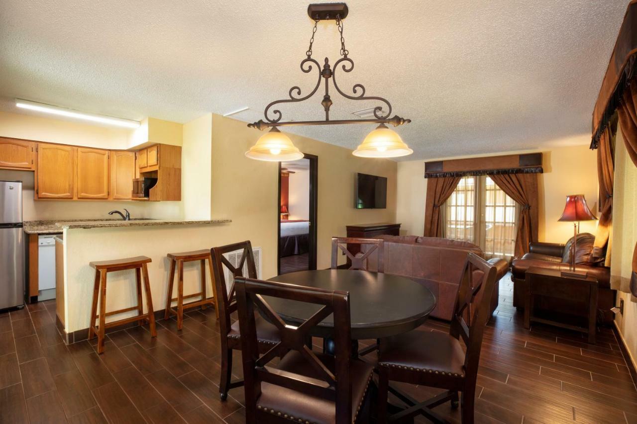 Westgate River Ranch Resort & Rodeo Экстерьер фото